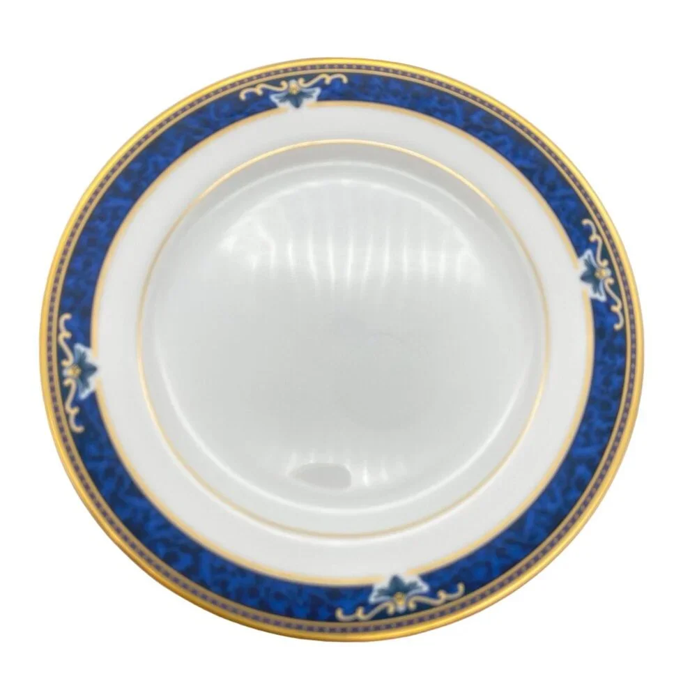 Wedgwood features 	•